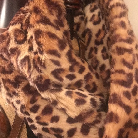 Gorgeous Faux Fur Circlette Scarf - Picture 3 of 4